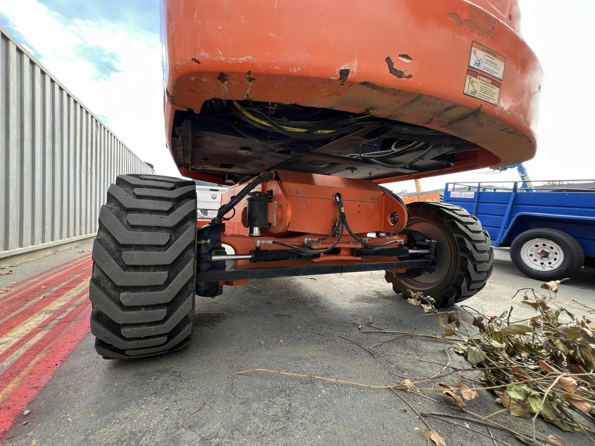 2018 JLG 660SJ-17