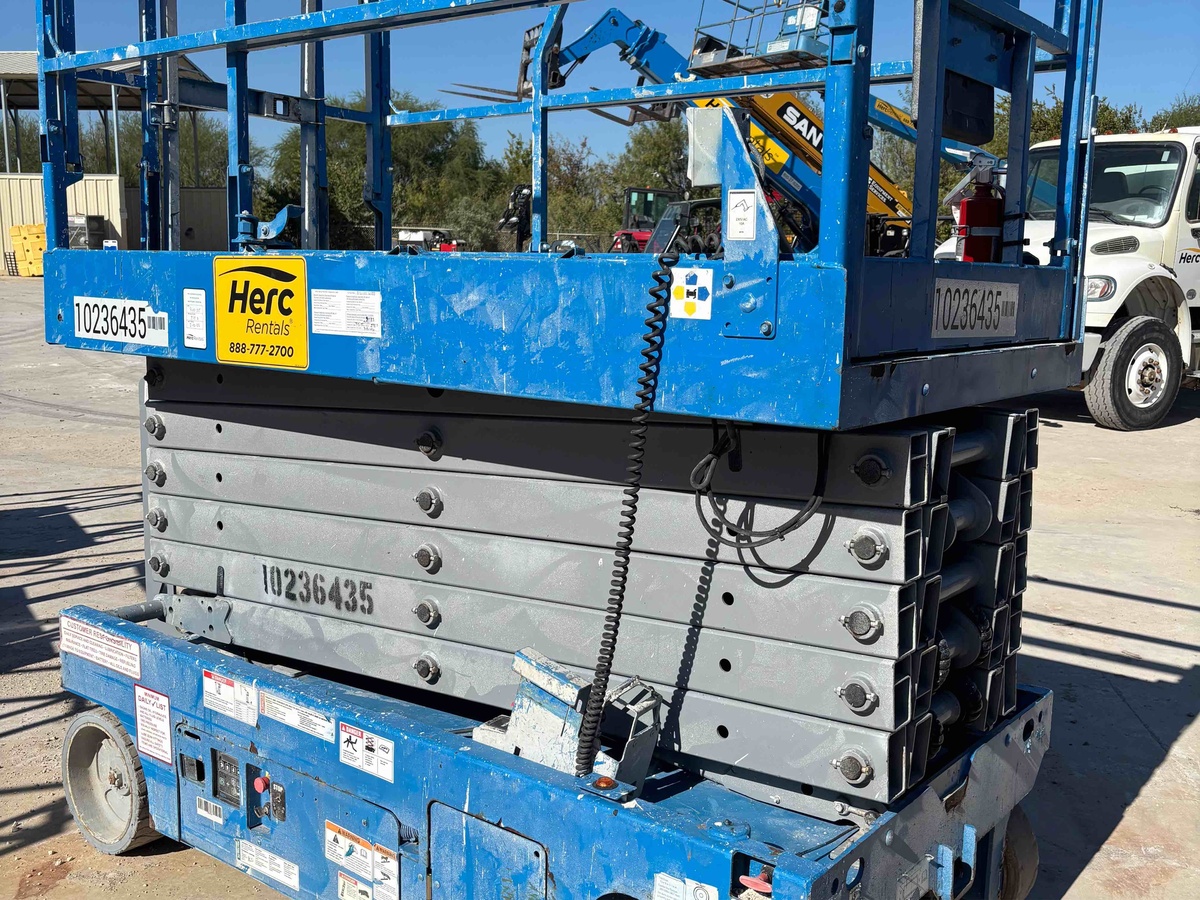 2018 Genie GS-4047