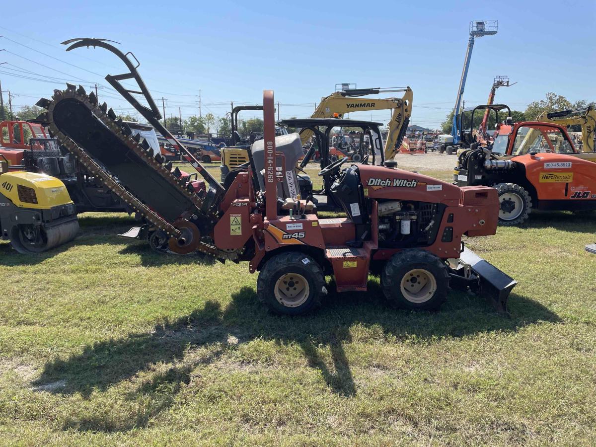 2017 Ditch Witch RT45