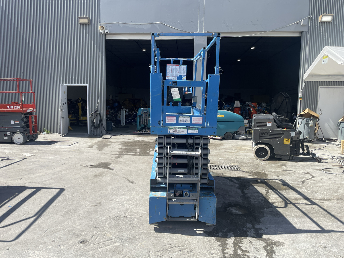 2019 Genie GS-3232-3