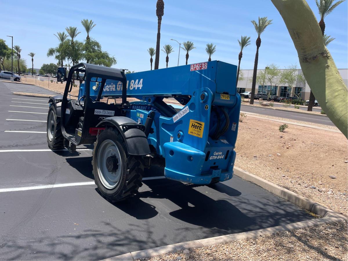 2018 Genie GTH 844-6
