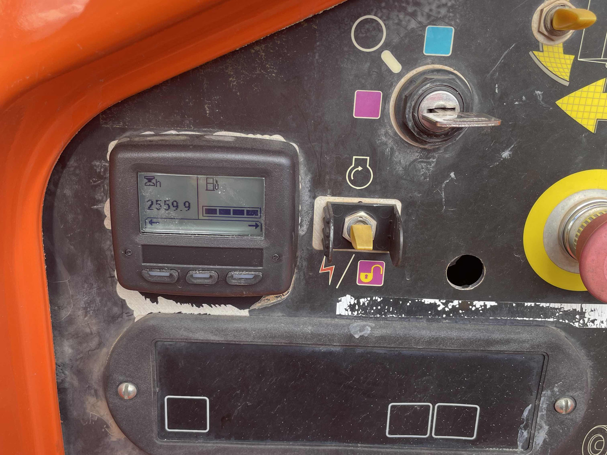 2018 JLG 460SJ-3
