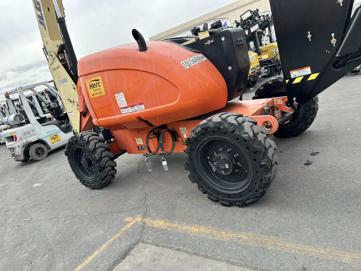 2014 JLG 600AJ