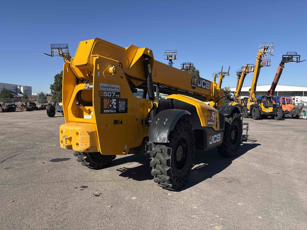 2021 JCB 507-42-3