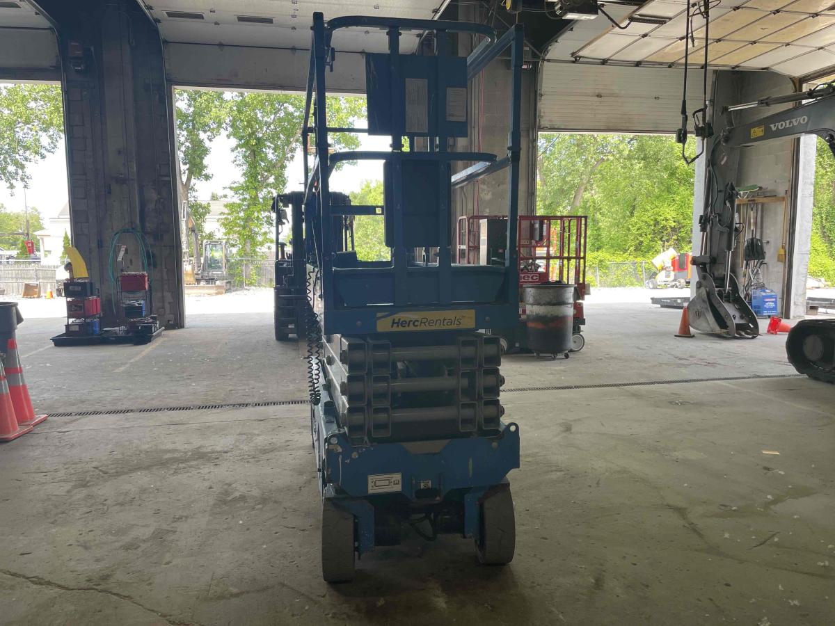 2017 Genie GS-2632-8
