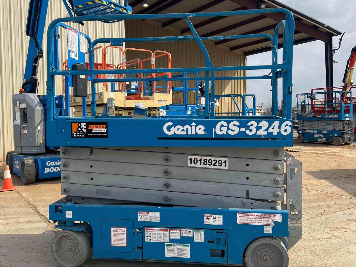 2016 Genie GS-3246