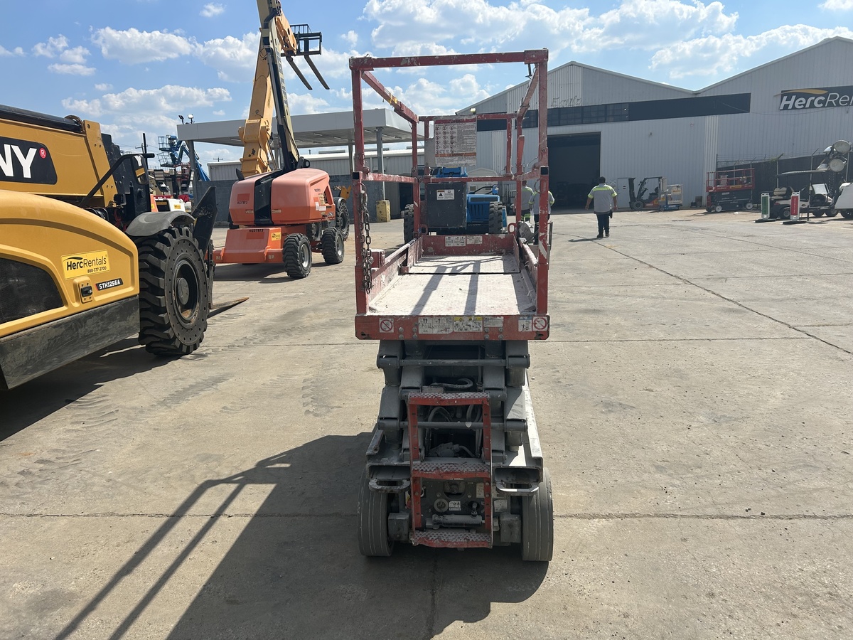 2017 Skyjack SJ3226