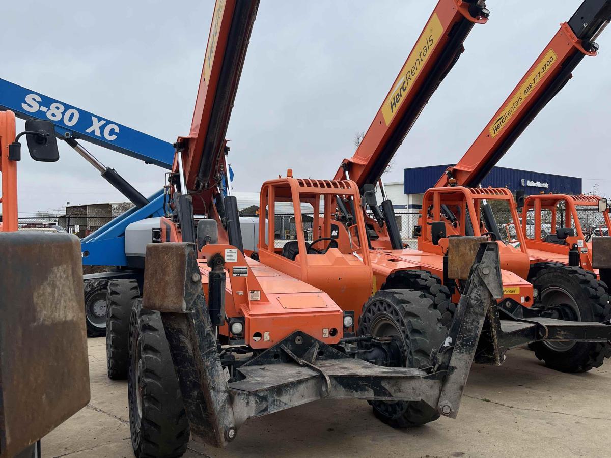 2019 SkyTrak 10042