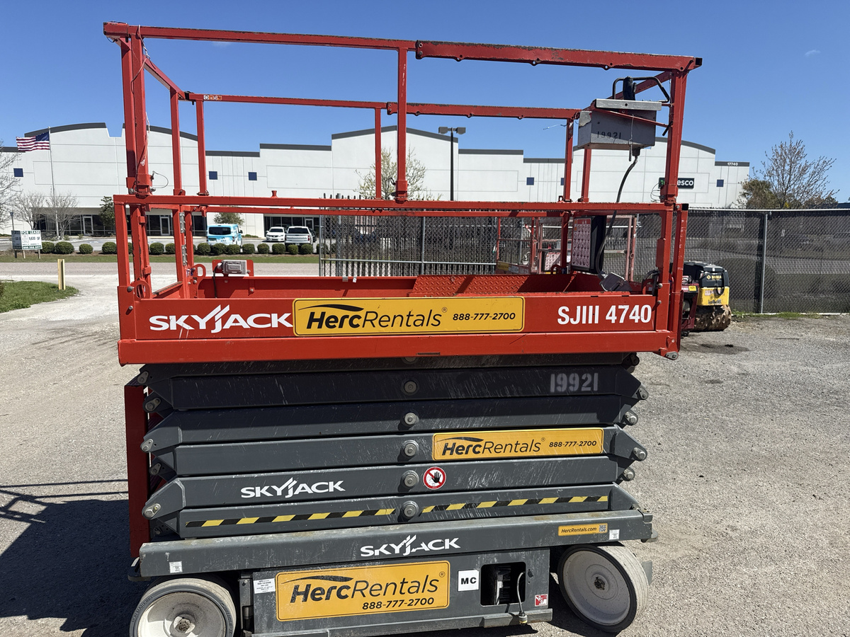 2019 Skyjack SJ4740-2