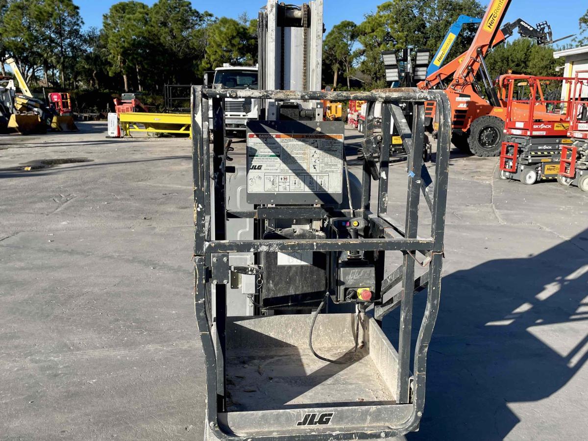 2018 JLG 20MVL