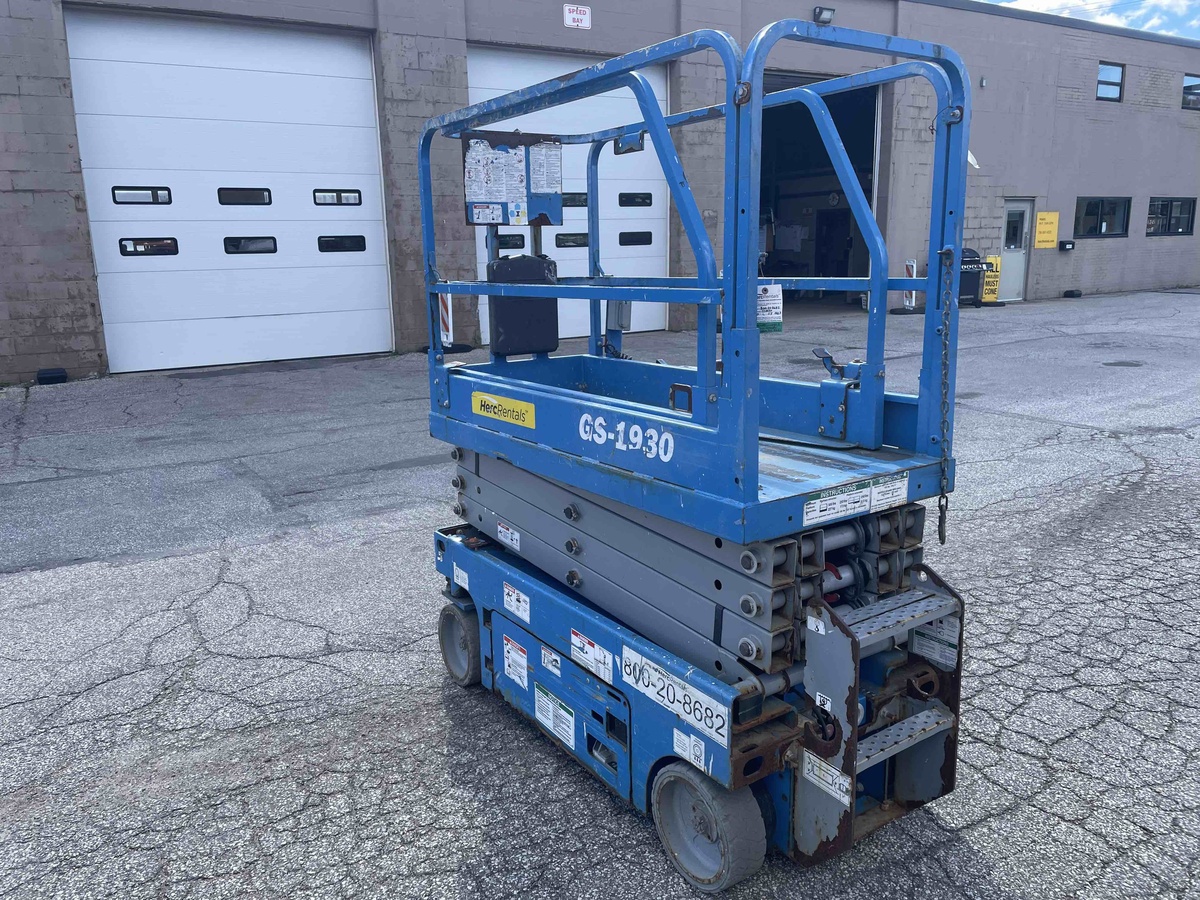 2018 Genie GS-1930