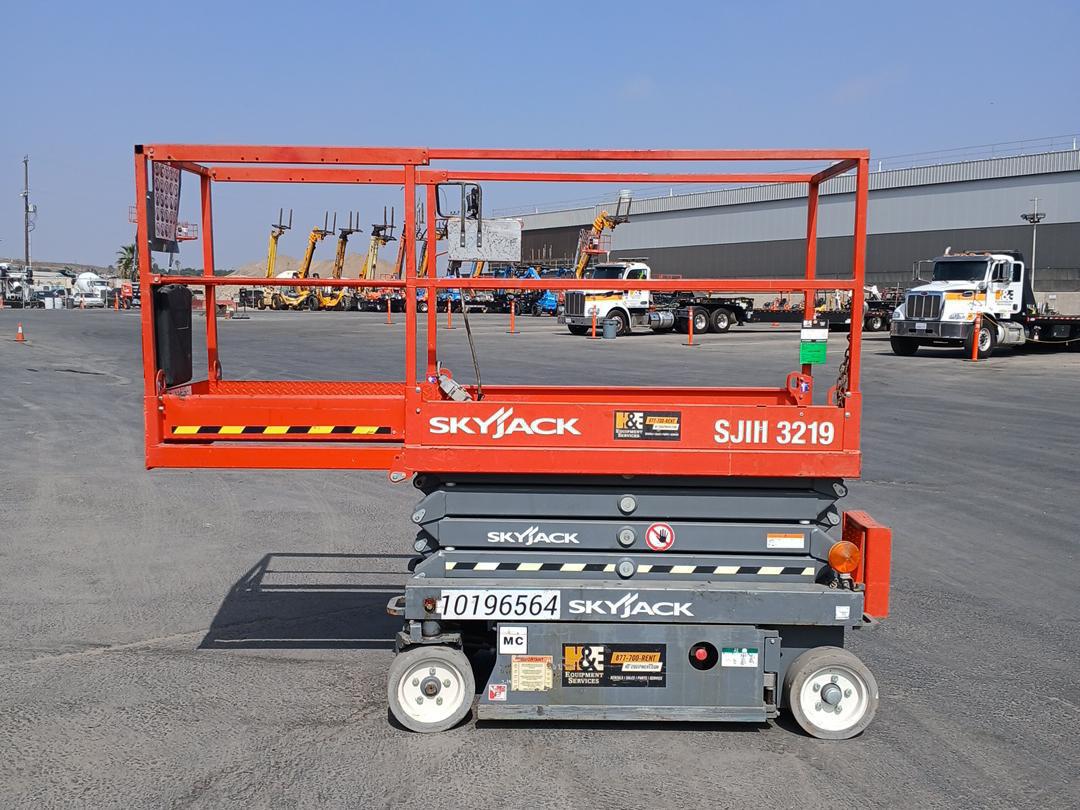 2016 Skyjack SJ3219