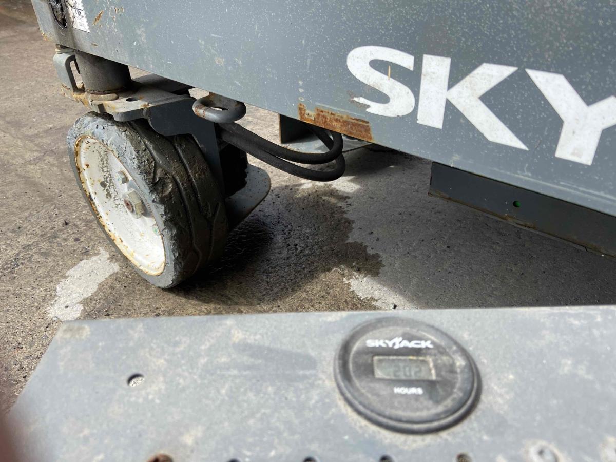 2017 Skyjack SJ3219