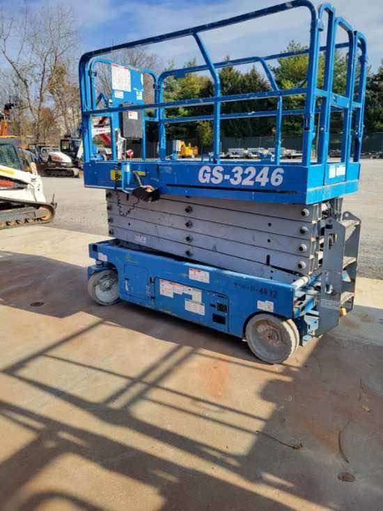2016 Genie GS-3246