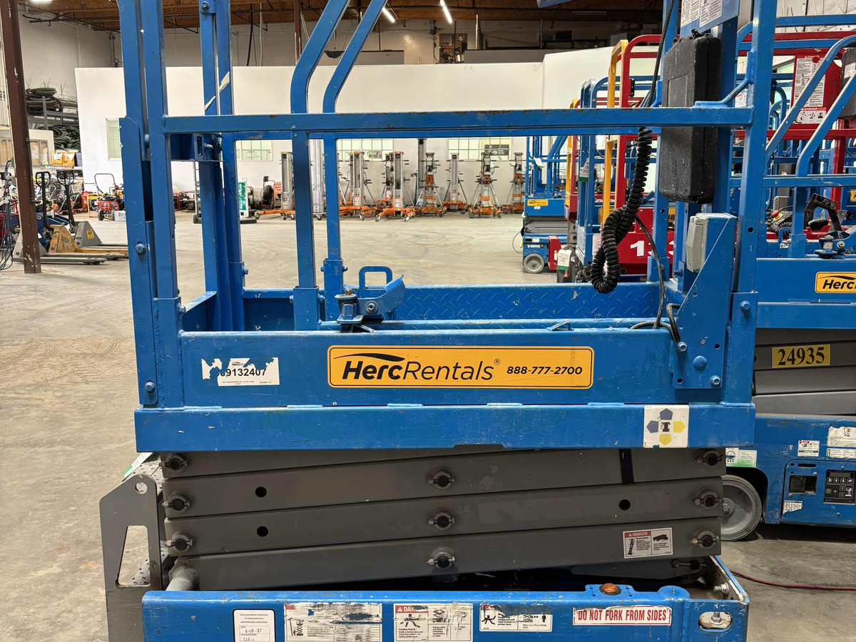 2019 Genie GS1330M-7