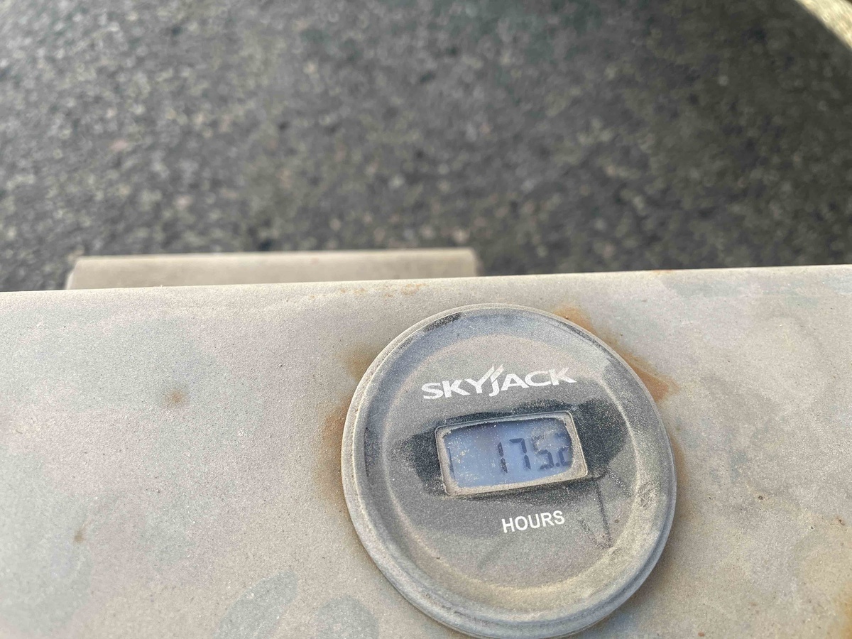 2017 Skyjack SJ-3220-5