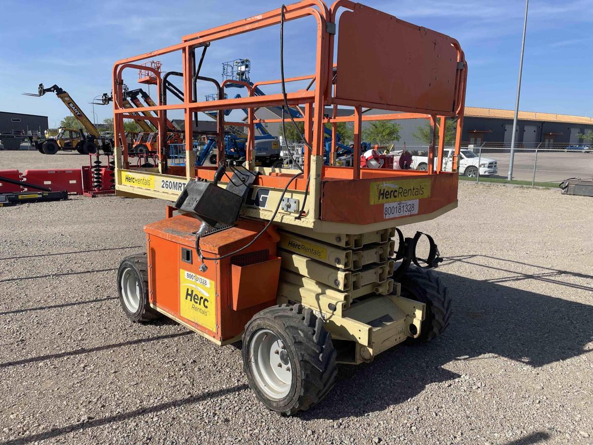 2017 JLG 260MRT