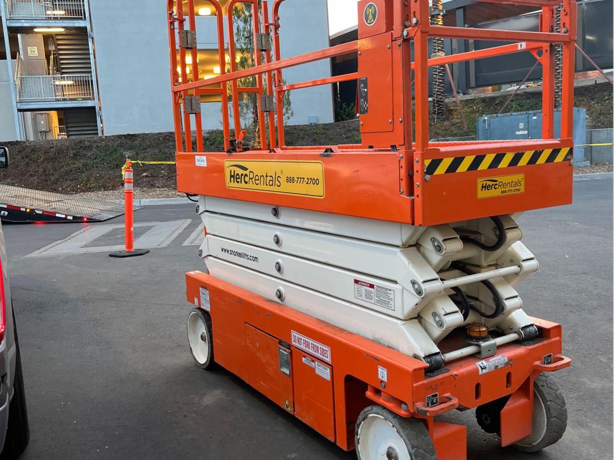 2021 Snorkel S3226E