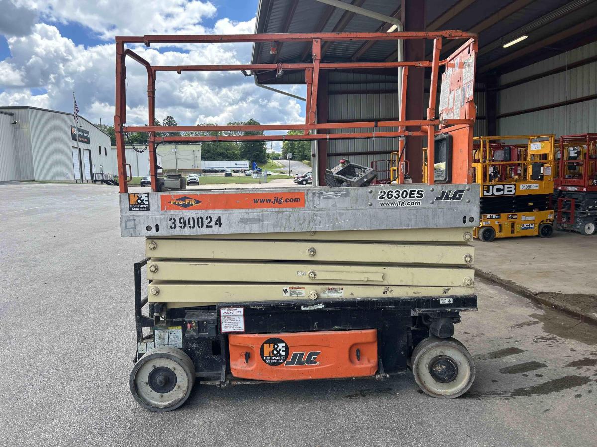 2012 JLG 2630ES