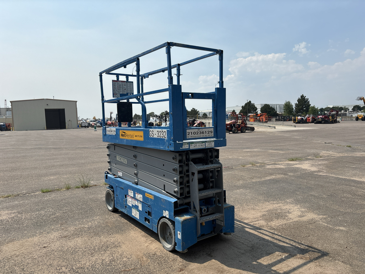 2018 Genie GS-3232-6
