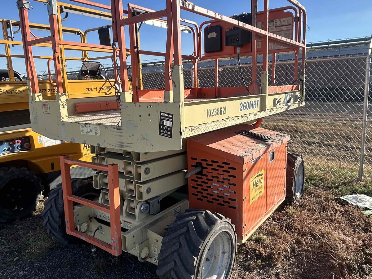 2018 JLG 260MRT-3