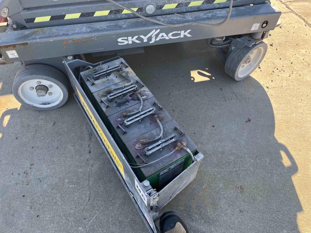 2017 Skyjack SJ3219