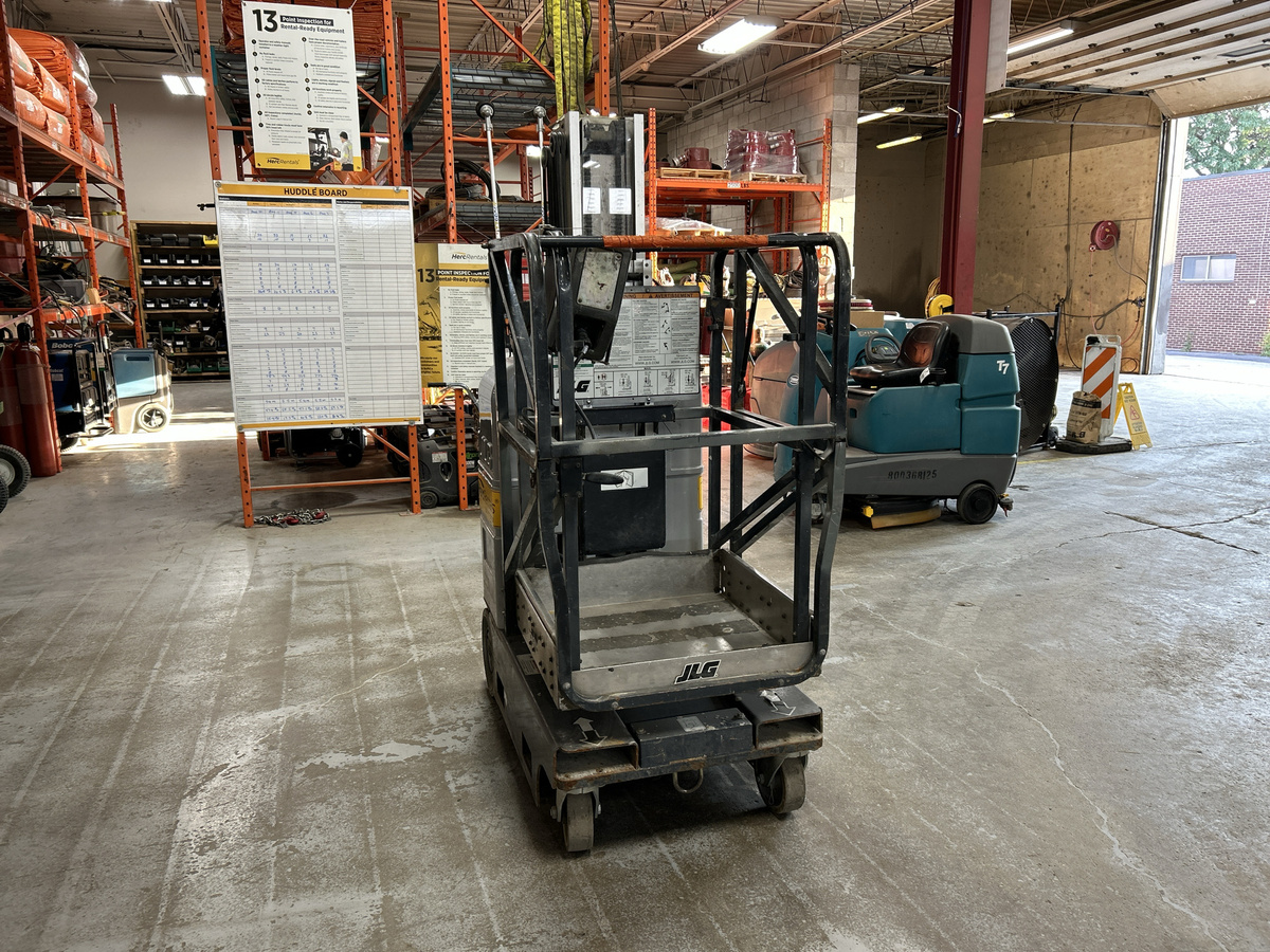2016 JLG 20MVL-12