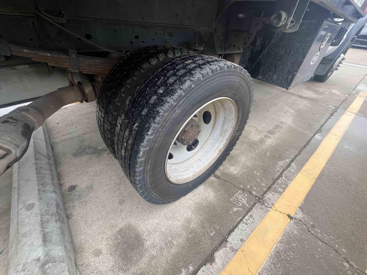 2016 Ford F550-7