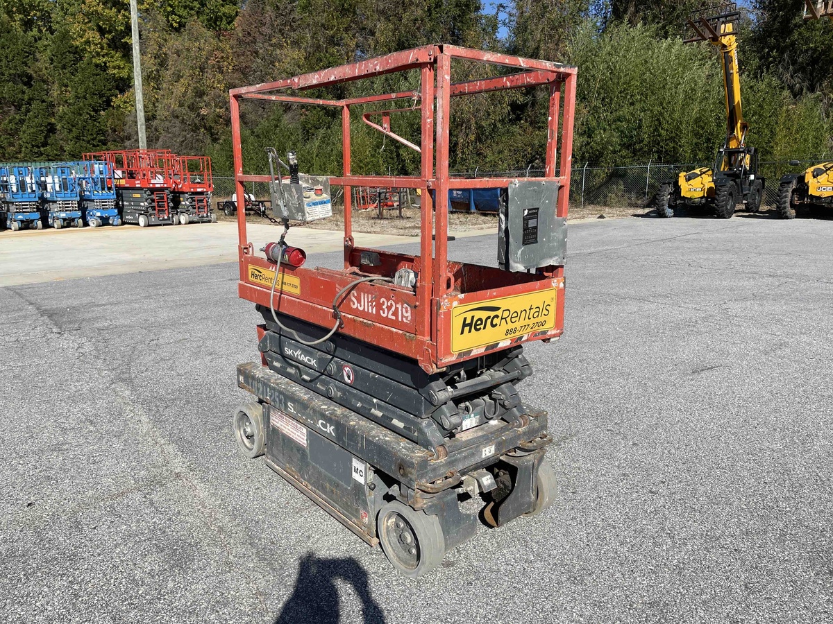 2017 Skyjack SJ3219-2