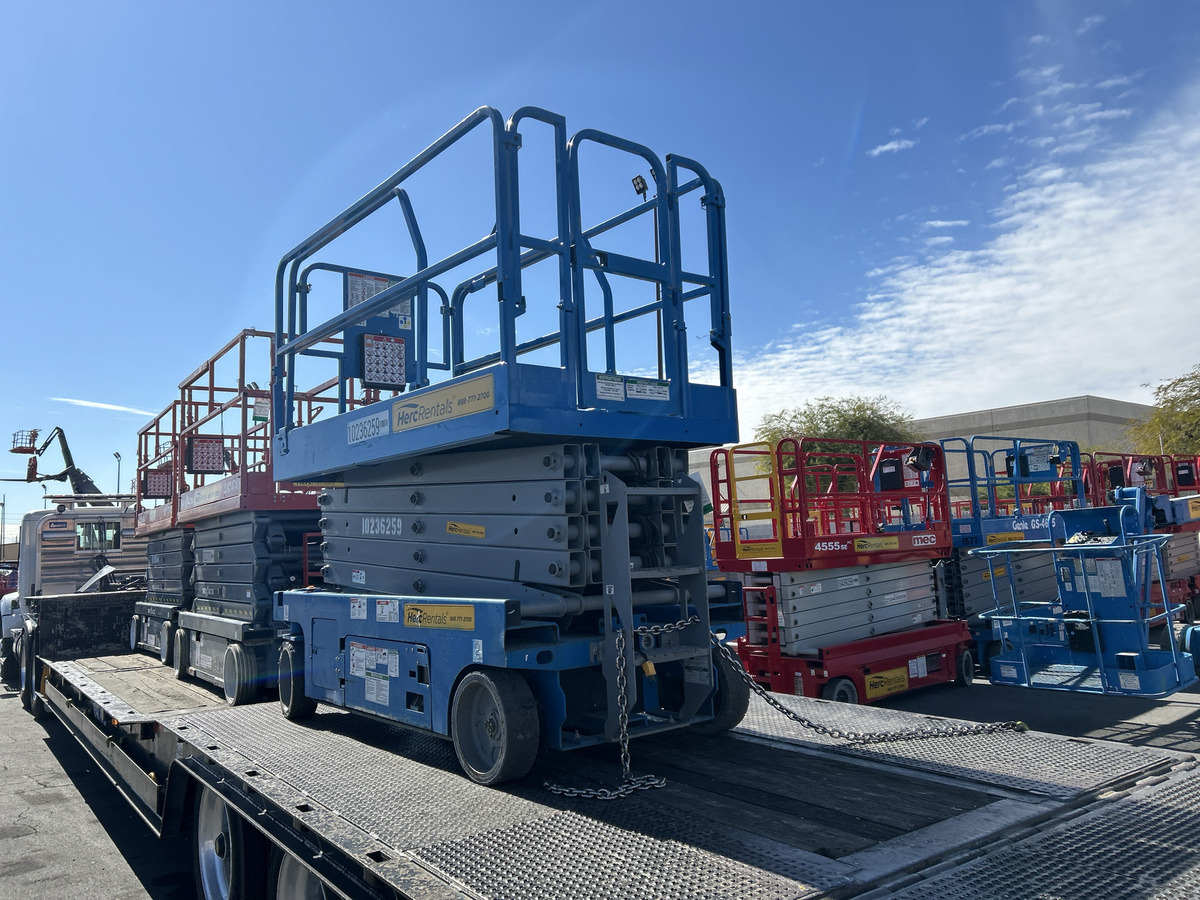 2018 Genie GS-3246-3