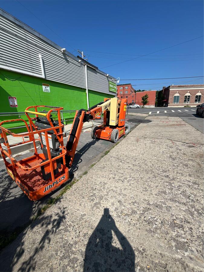 2017 JLG E300AJP-1