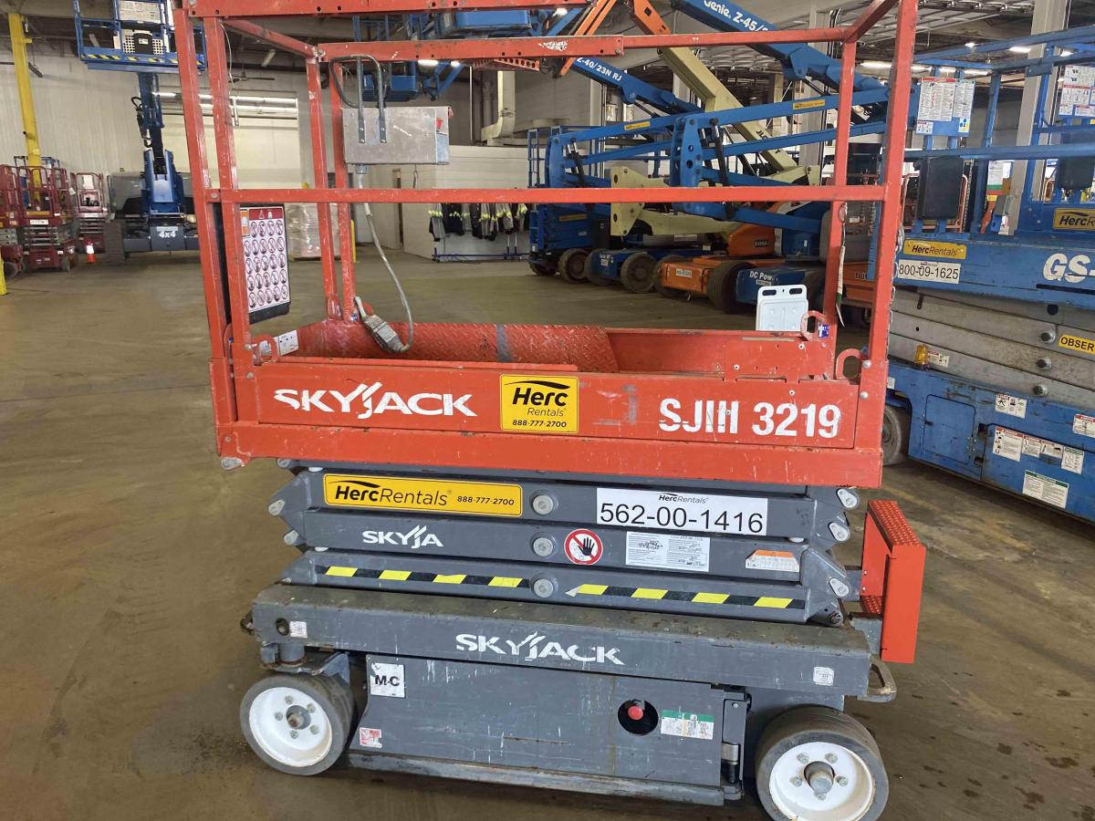 2017 Skyjack SJ3219