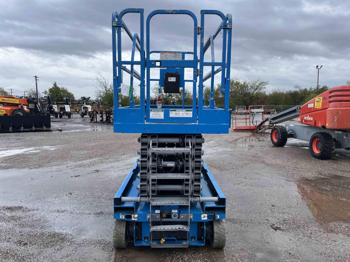 2019 Genie GS-4047