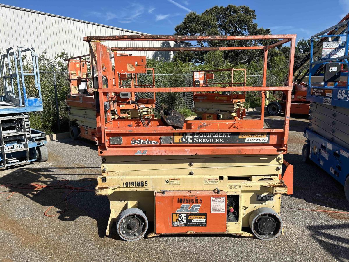 2016 JLG 1932R-1