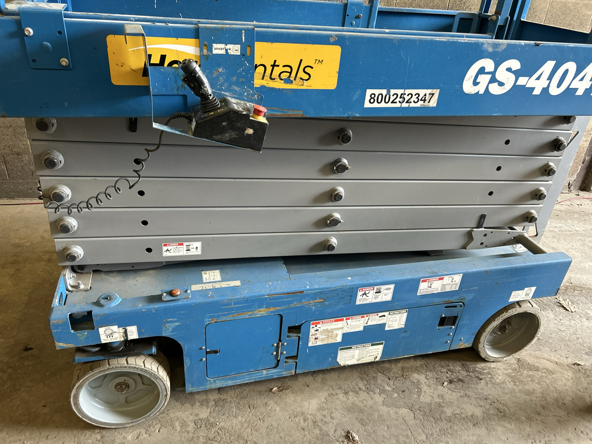2019 Genie GS-4047-10