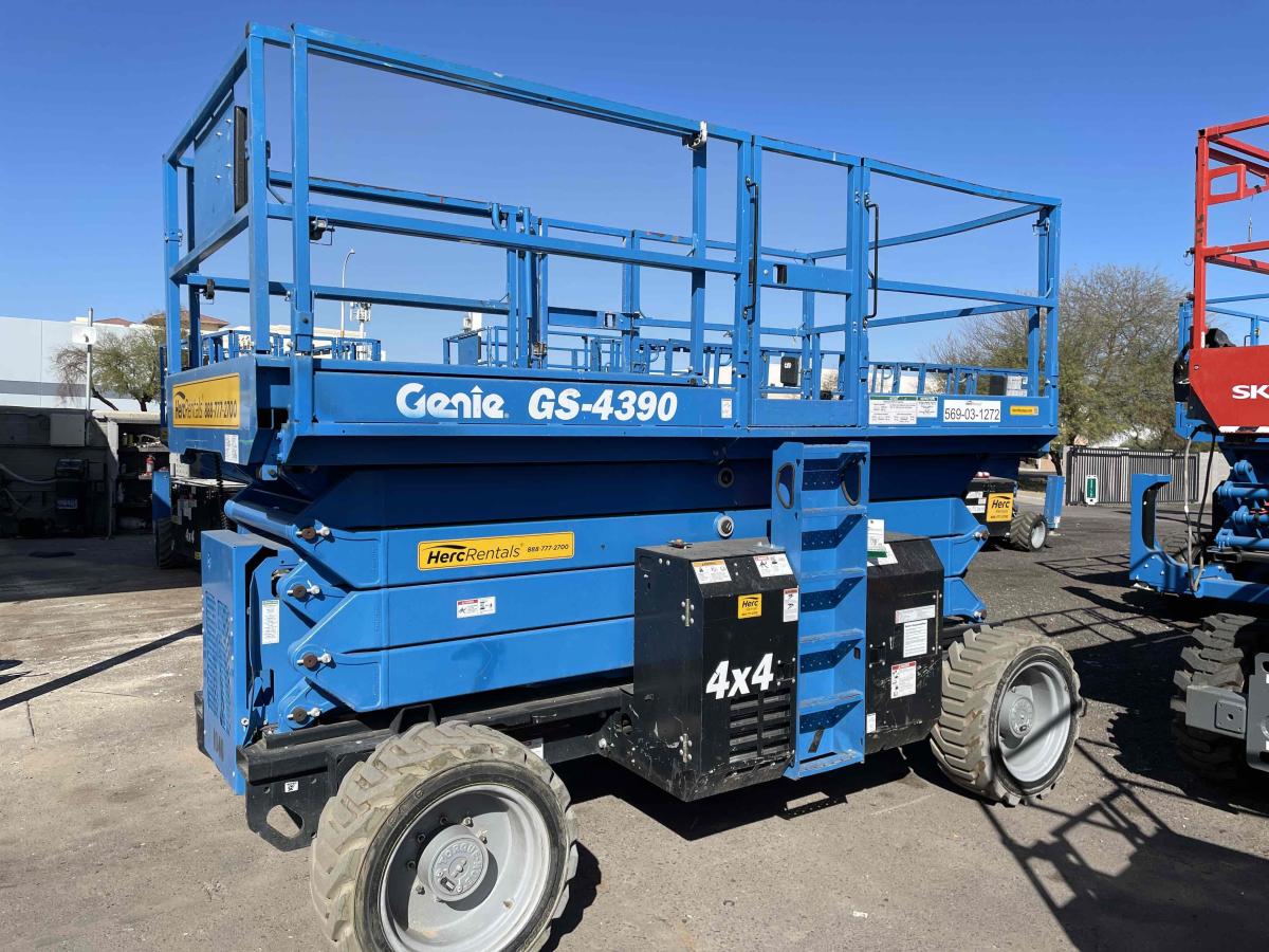 2018 Genie GS-4390 RT