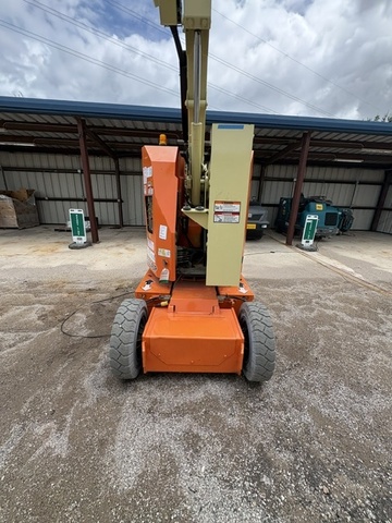 2016 JLG E300AJP-5