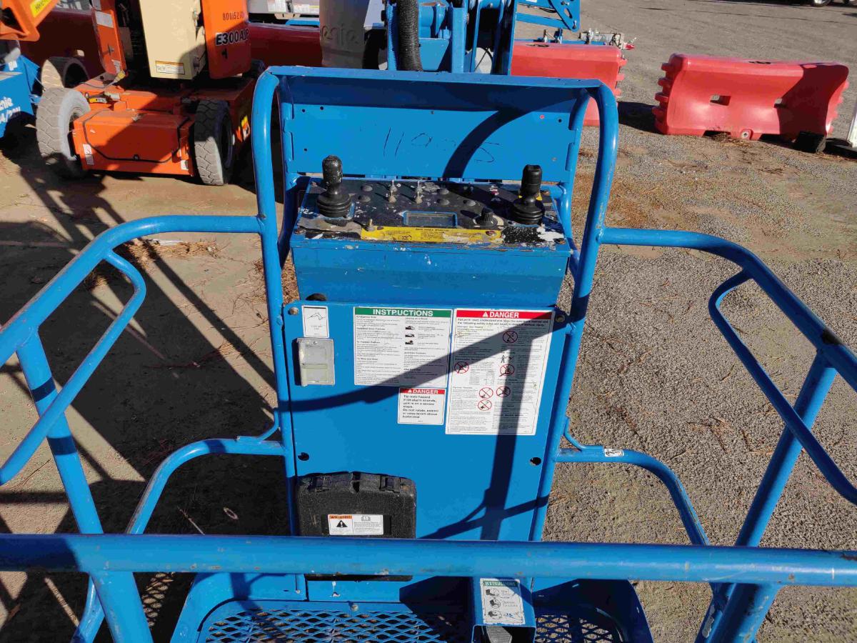 2013 Genie Z-40/23 N