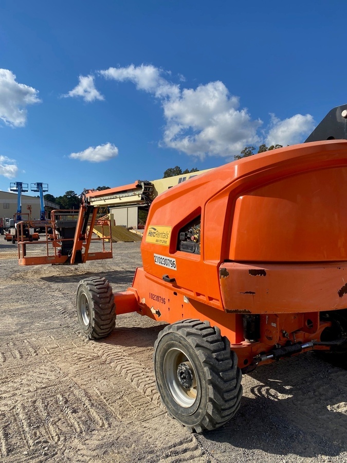 2017 JLG 460SJ-4