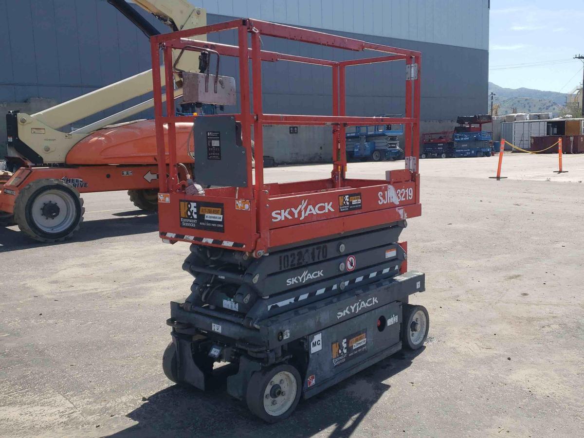 2017 Skyjack SJ3219