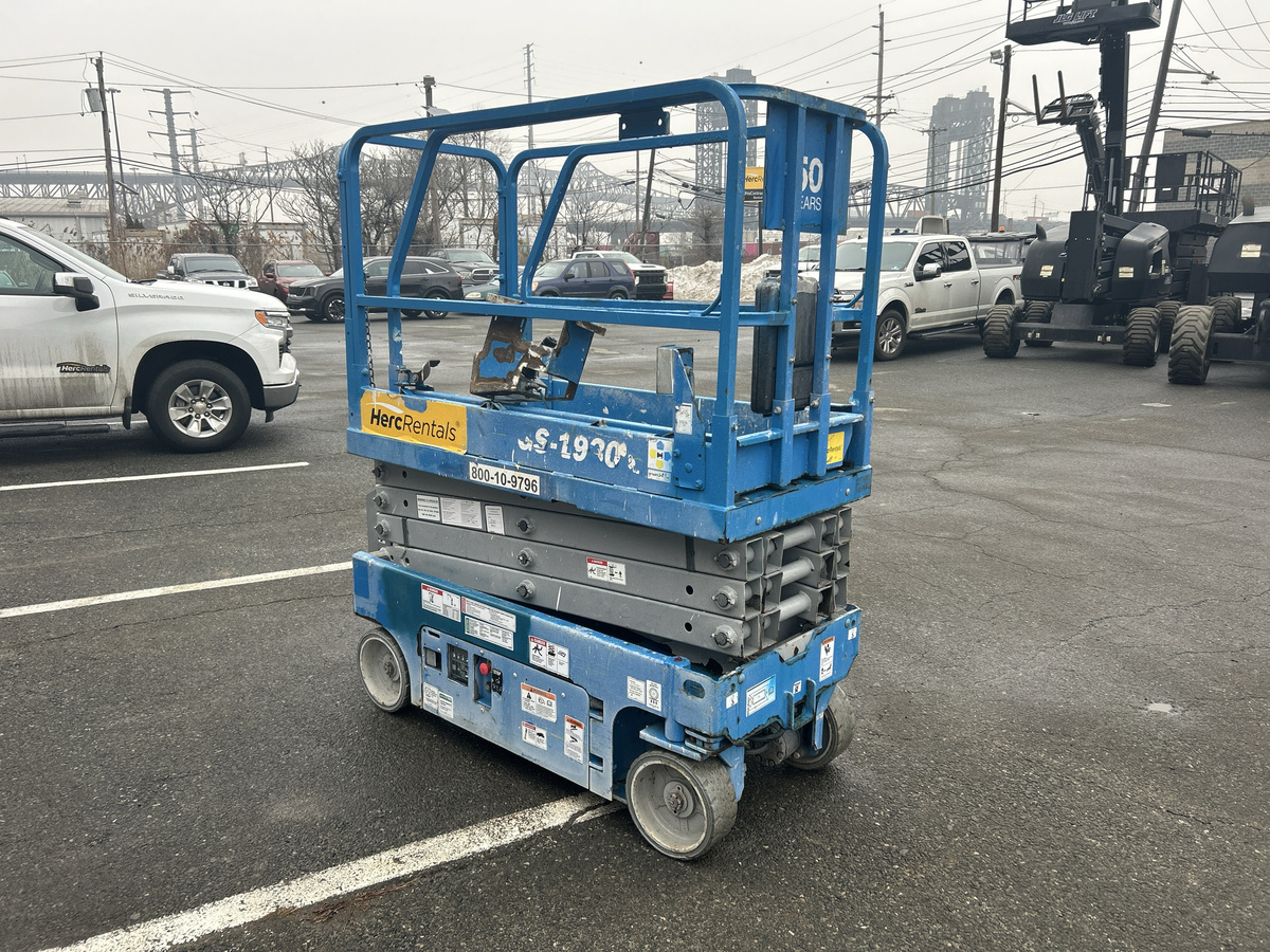2016 Genie GS-1930-4