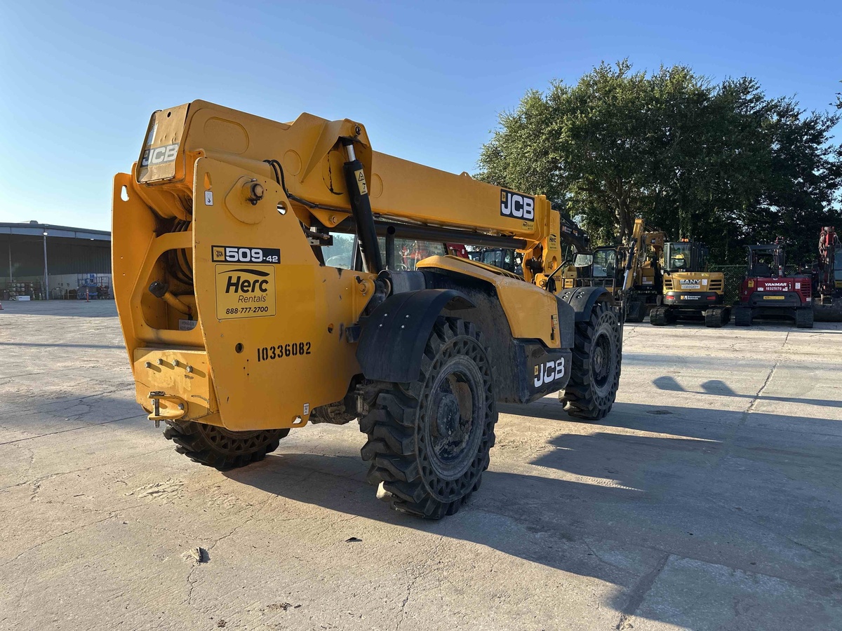 2021 JCB 509-42-3