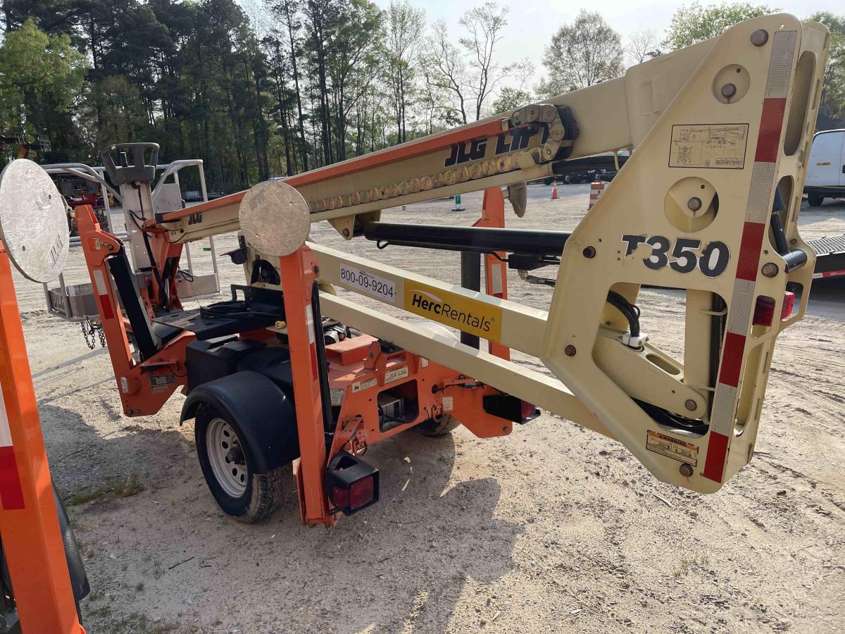 2016 JLG T350