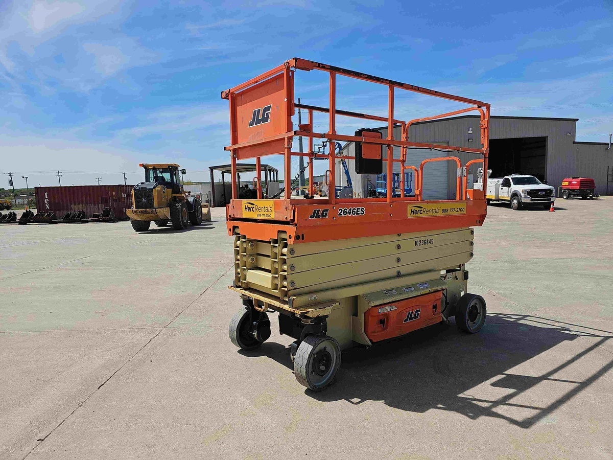 2018 JLG 2646ES-3