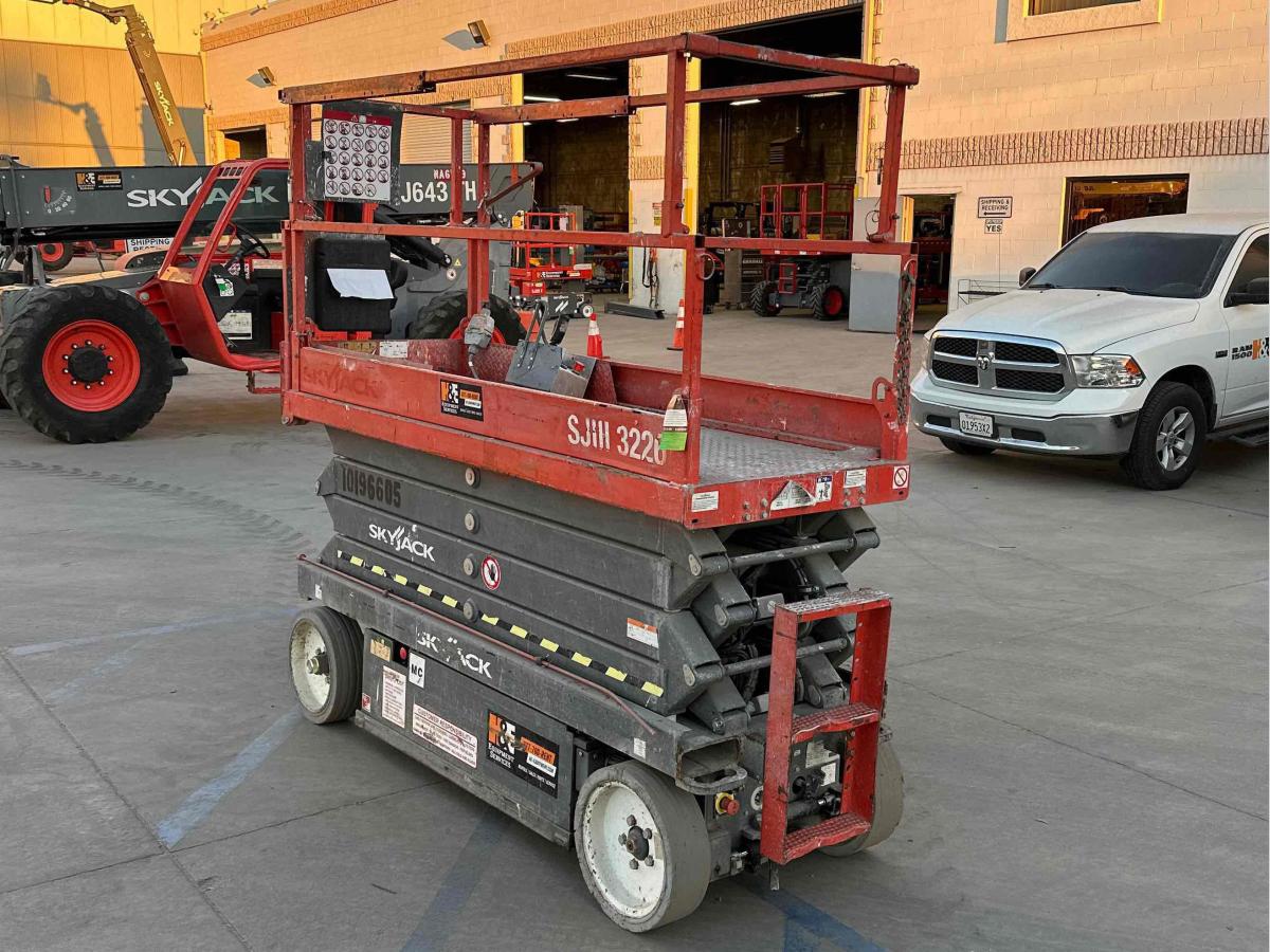 2016 Skyjack SJ3226