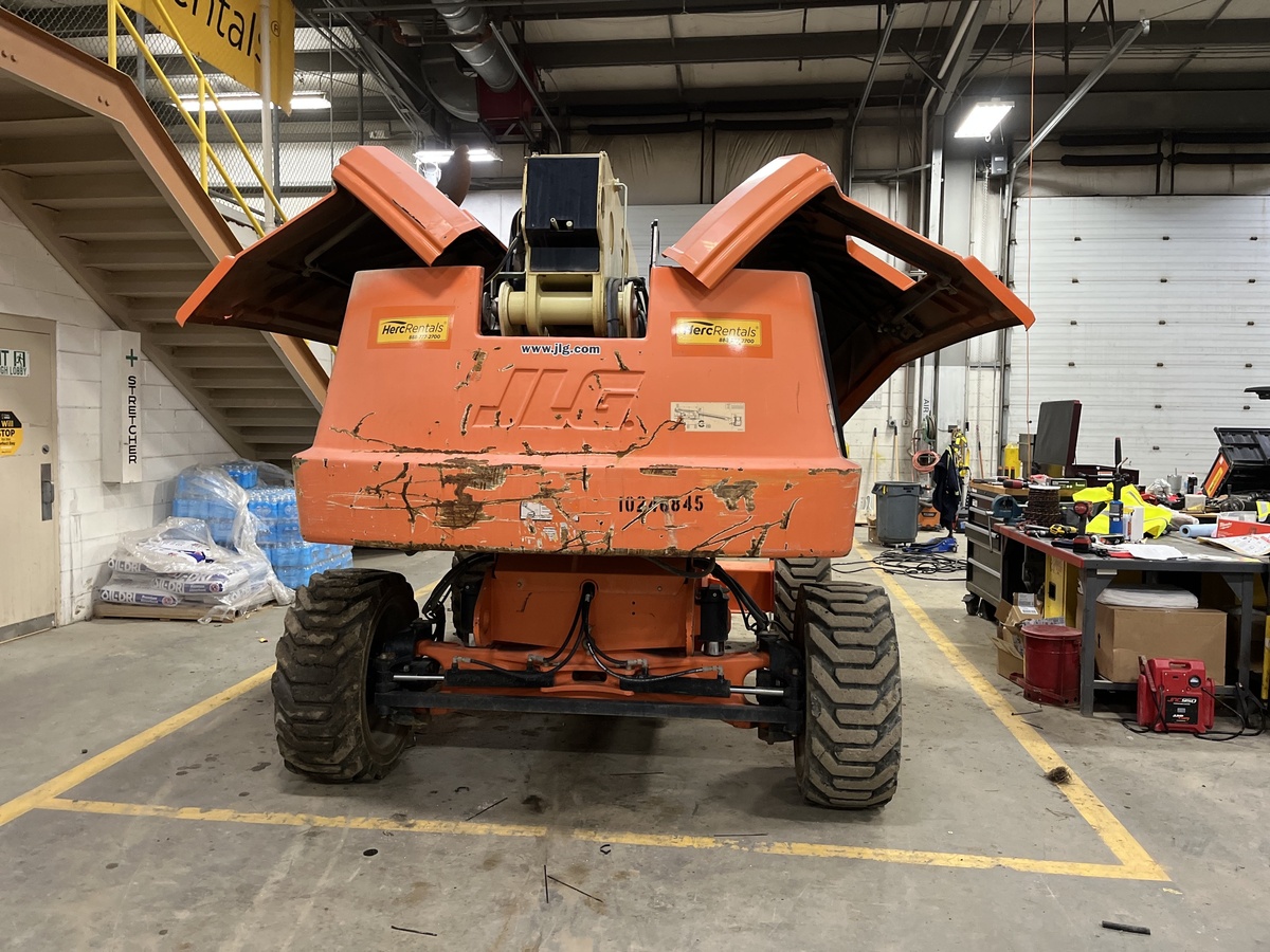 2018 JLG 660SJ-14
