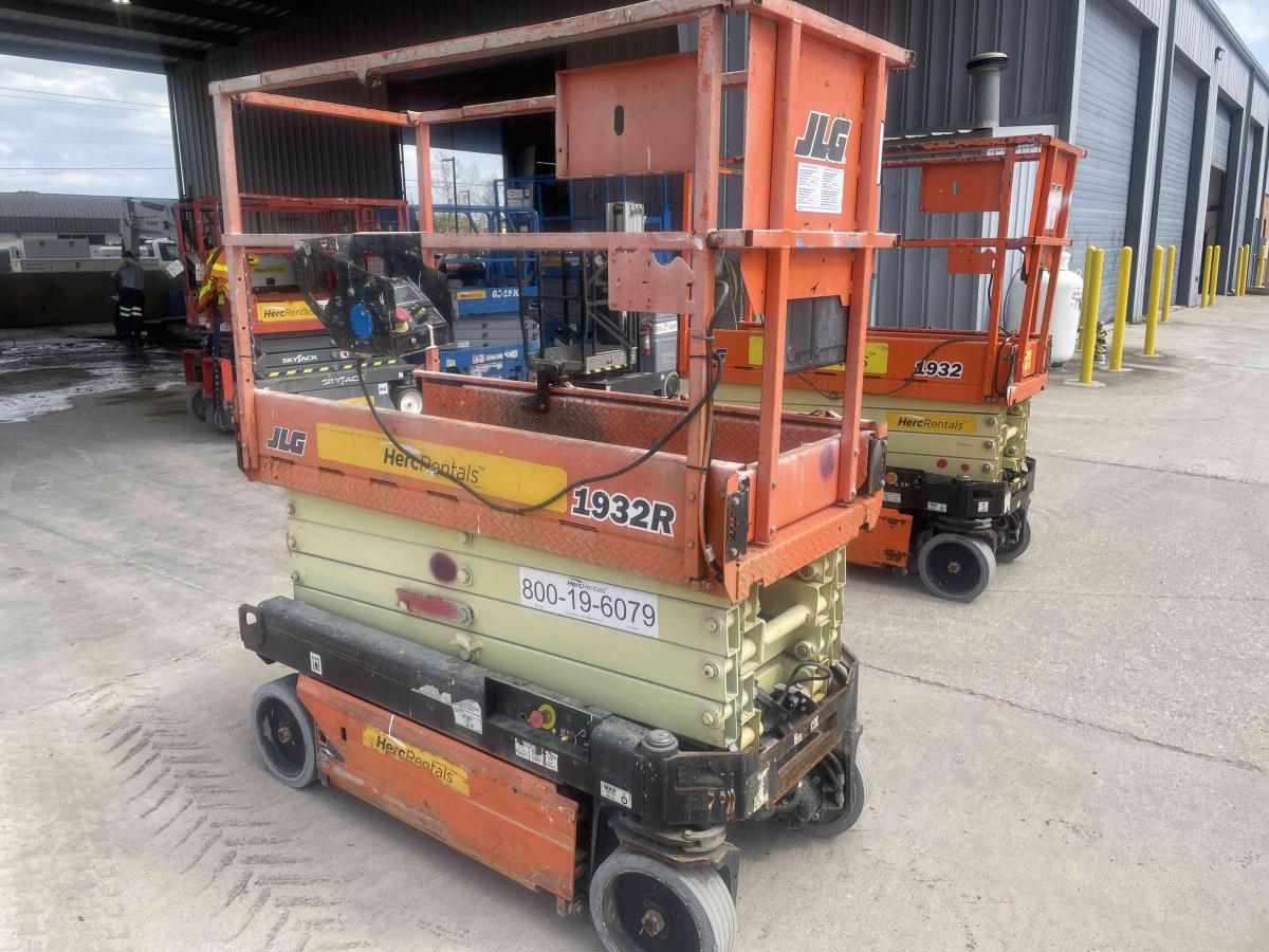 2018 JLG 1932R