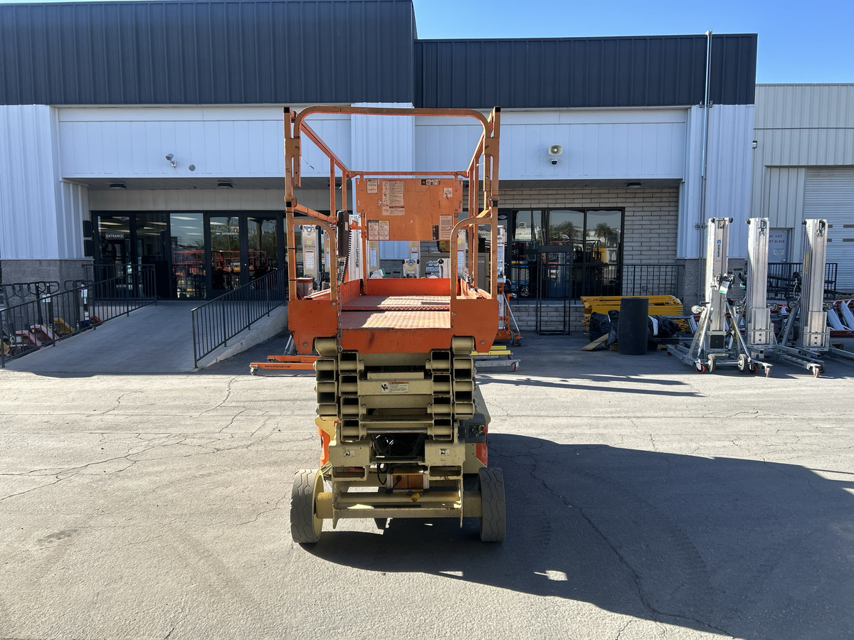 2017 JLG 3246ES-6
