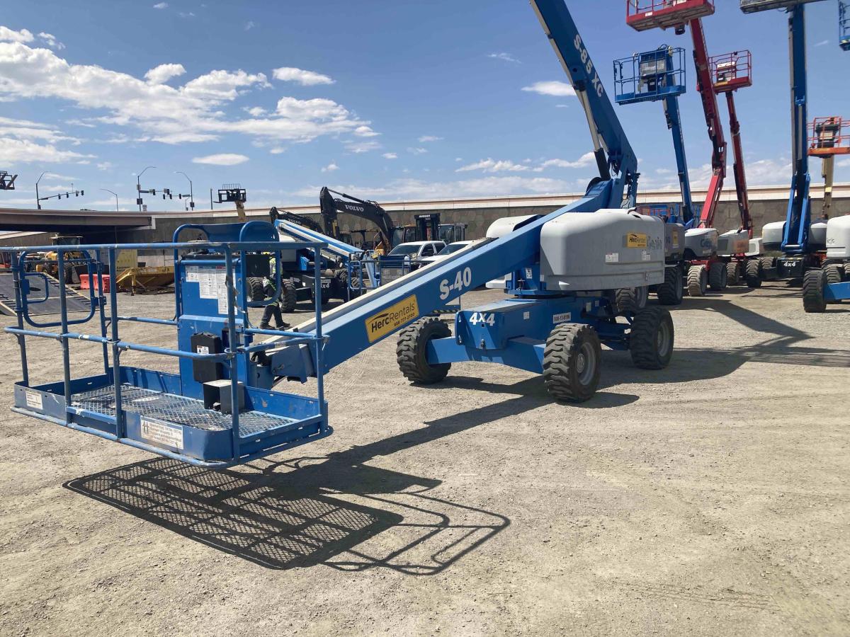 2016 Genie S-40