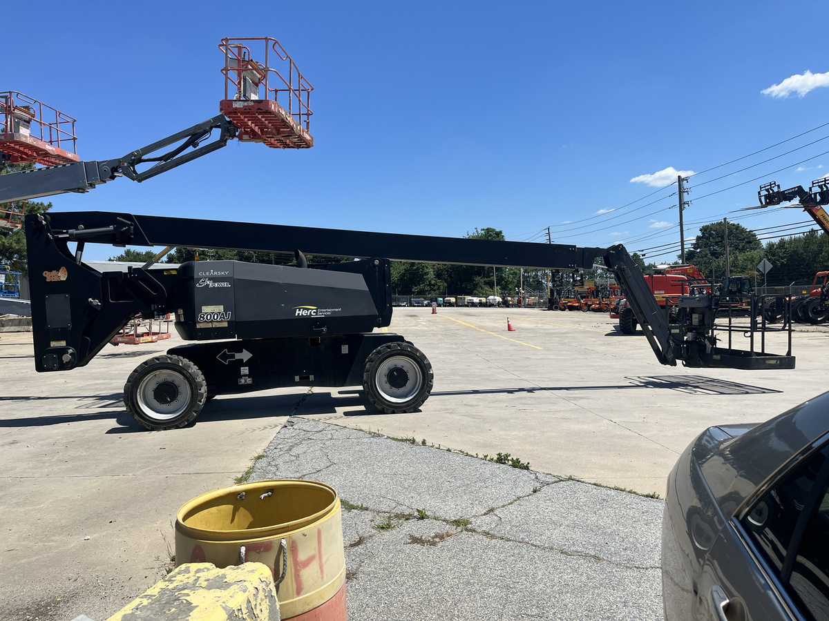 2018 JLG 800AJ-3